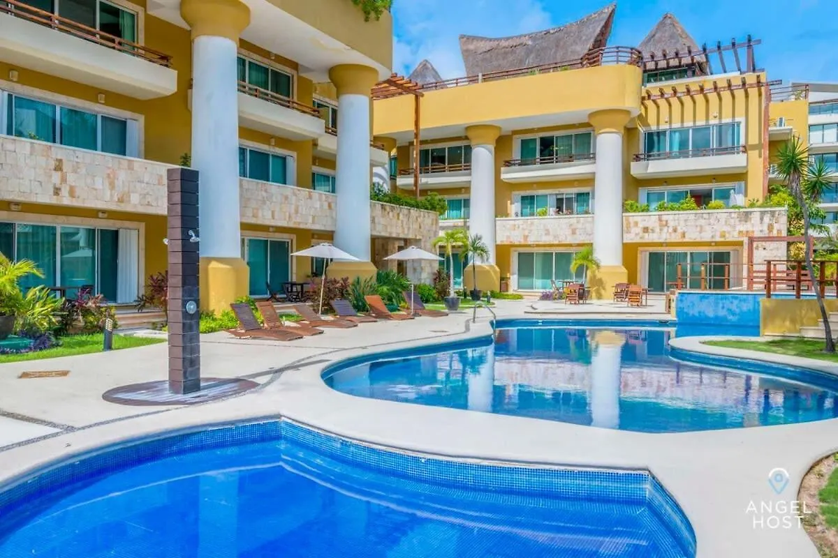 Ph Condo Steps To Beach & 5Th Ave Pvt Roof Pool Playa del Carmen Holiday home